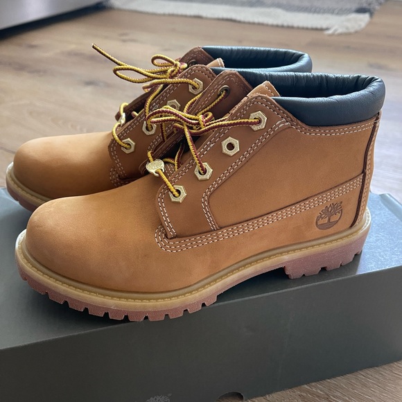 Timberland Shoes - BRAND NEW! TIMBERLAND WOMEN NELLIE DOUBLE WATERPROOF ANKLE BOOT Size 6.5